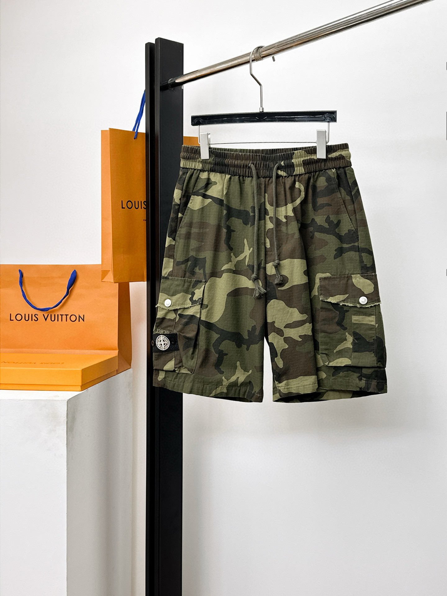 디올 남자 반바지