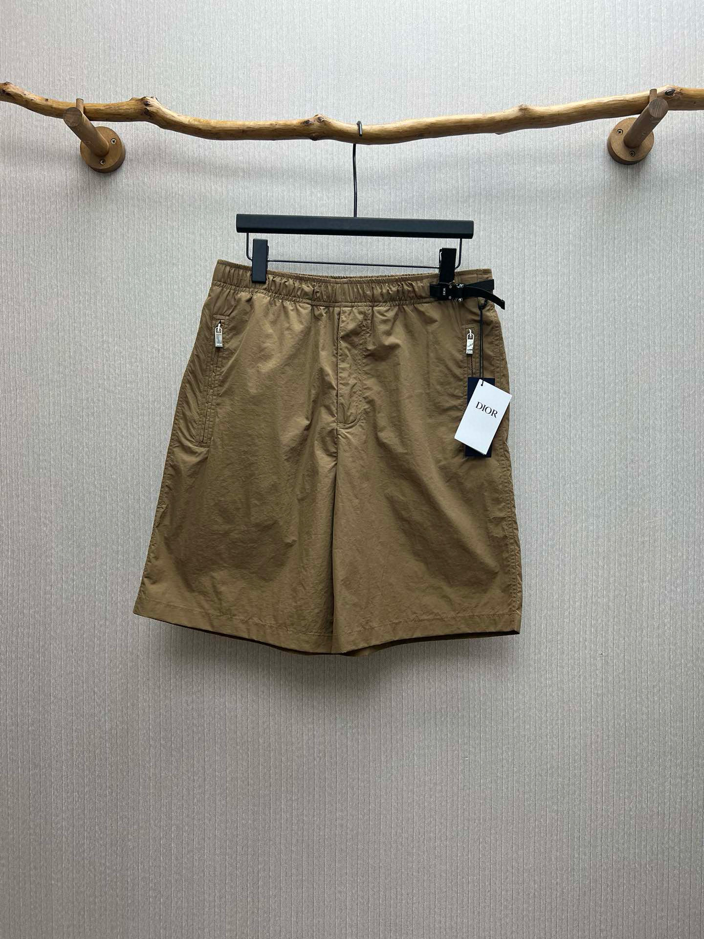 디올 남자 반바지