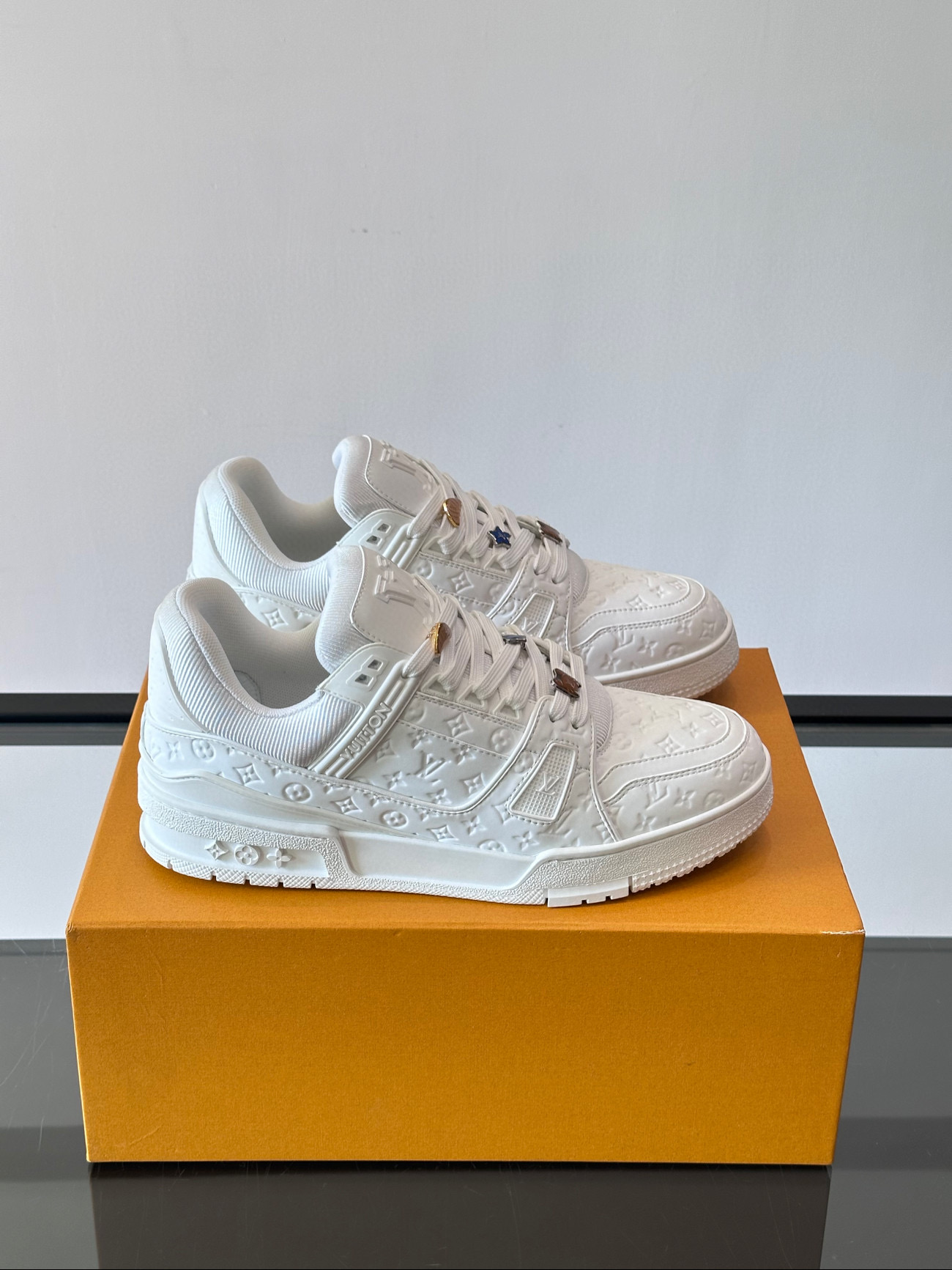 루이비통 트레이너 남자 신발 운동화 스니커즈