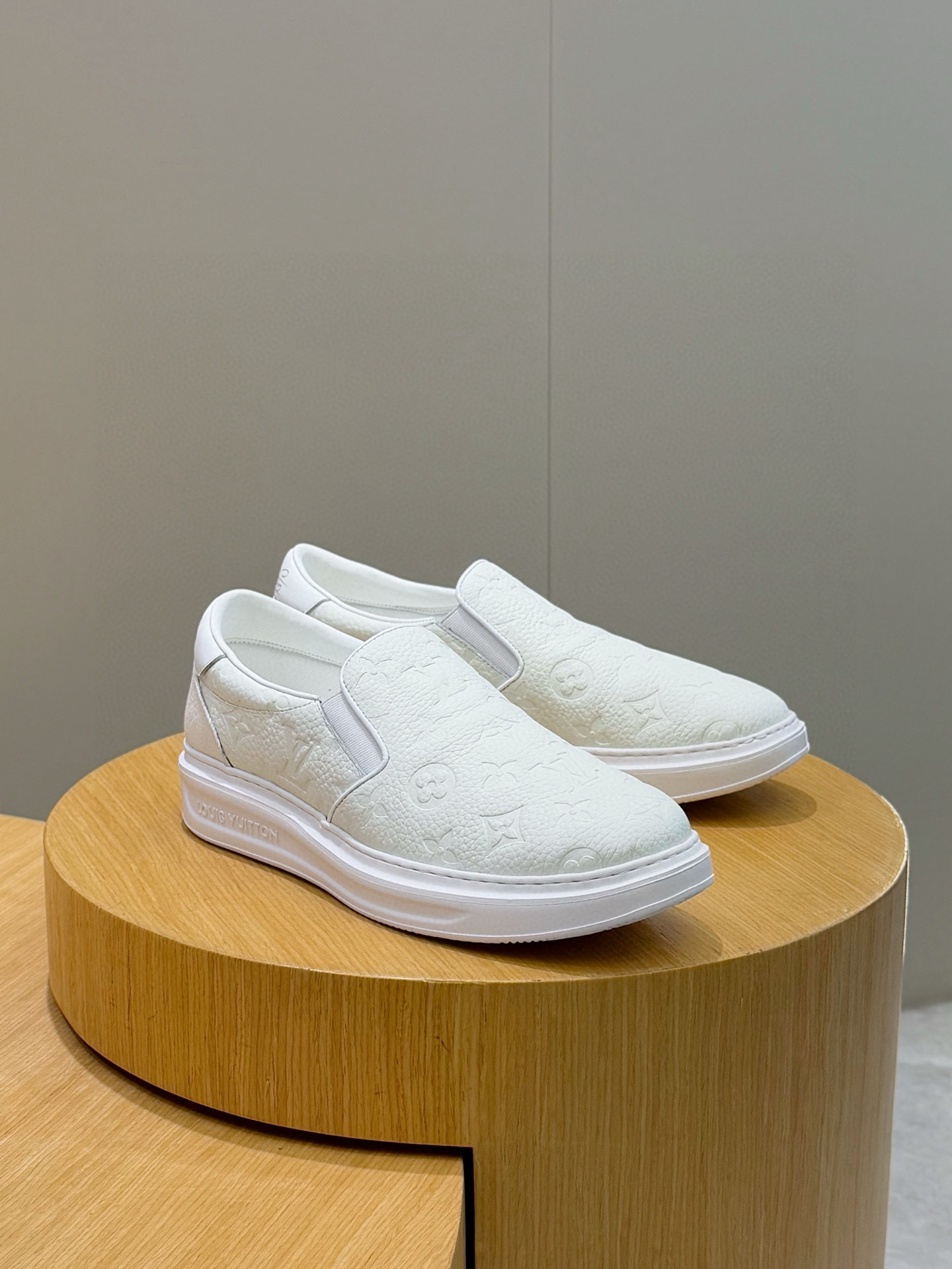 루이비통 남자 신발 운동화 스니커즈