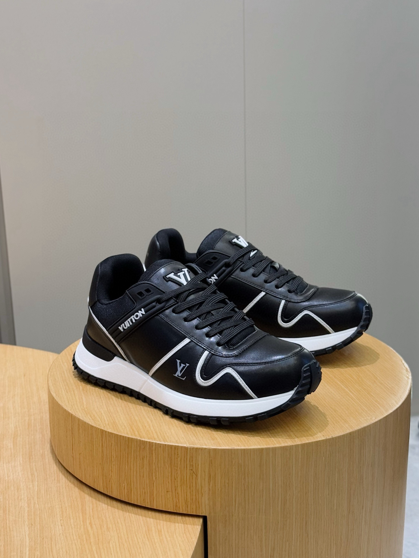 루이비통 남자 신발 운동화 스니커즈