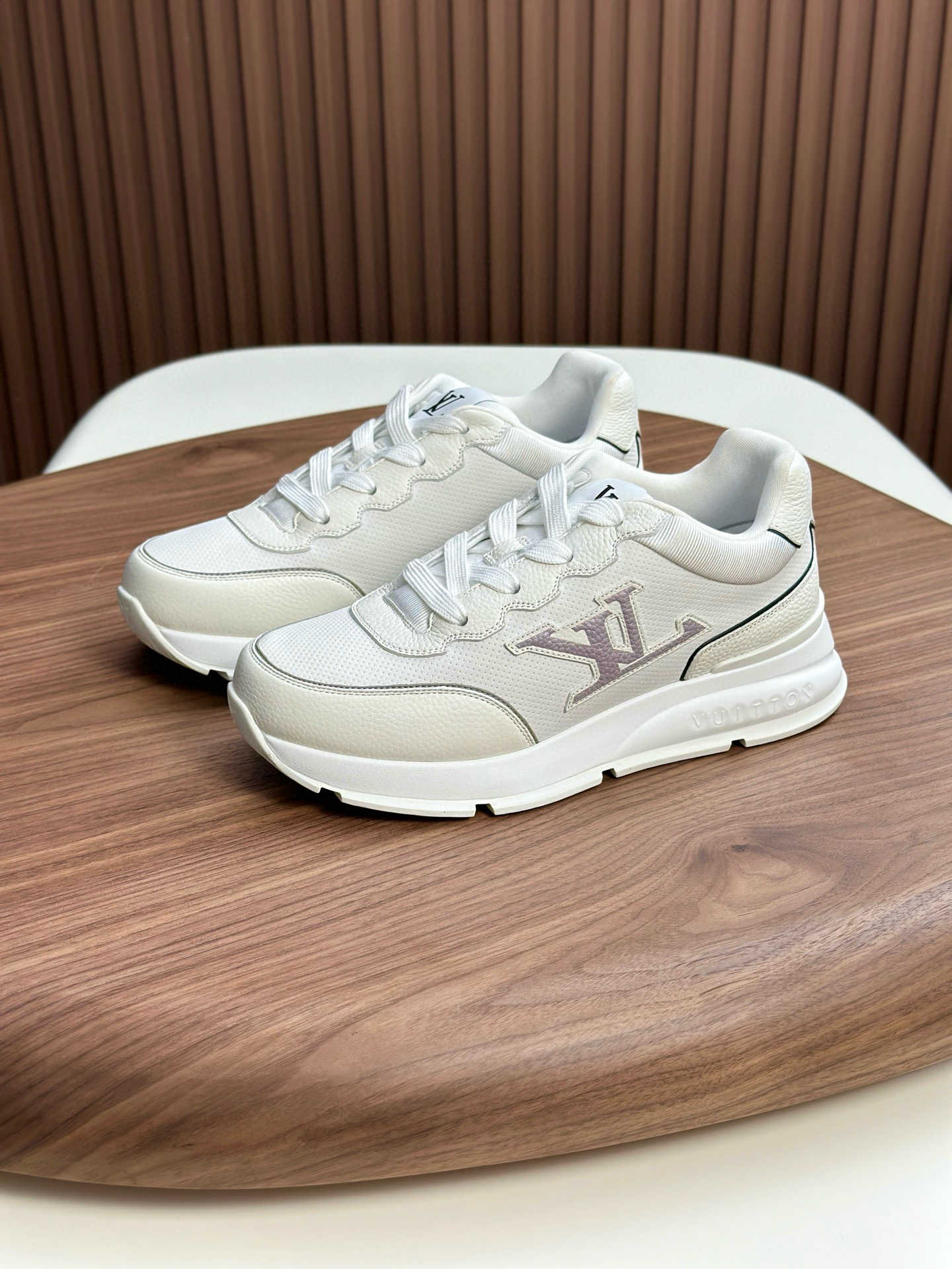 루이비통 트레이너 남자 신발 운동화 스니커즈