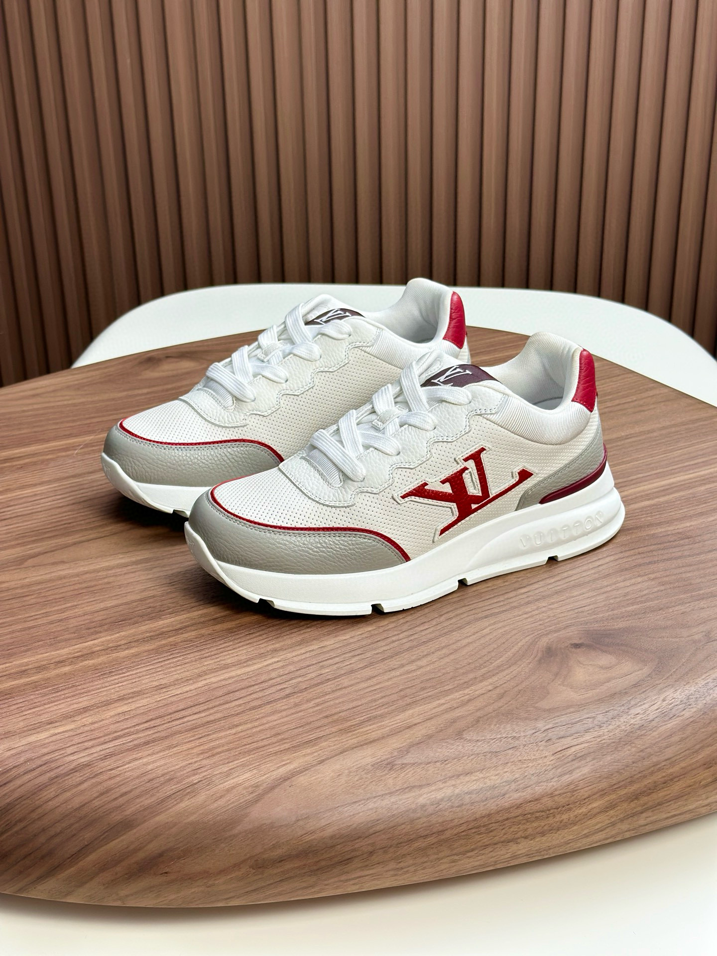 루이비통 트레이너 남자 신발 운동화 스니커즈