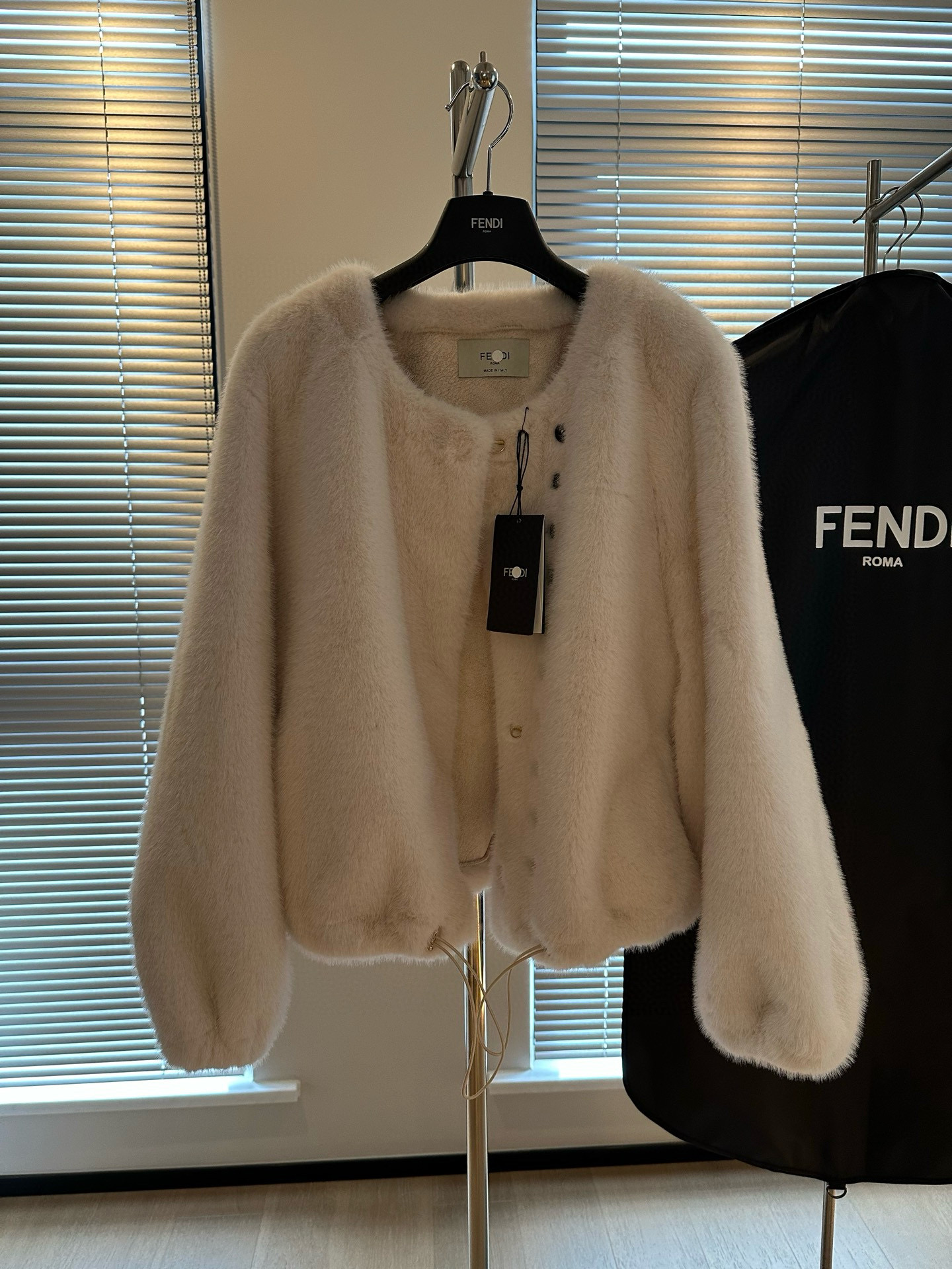 디올 여자 자켓