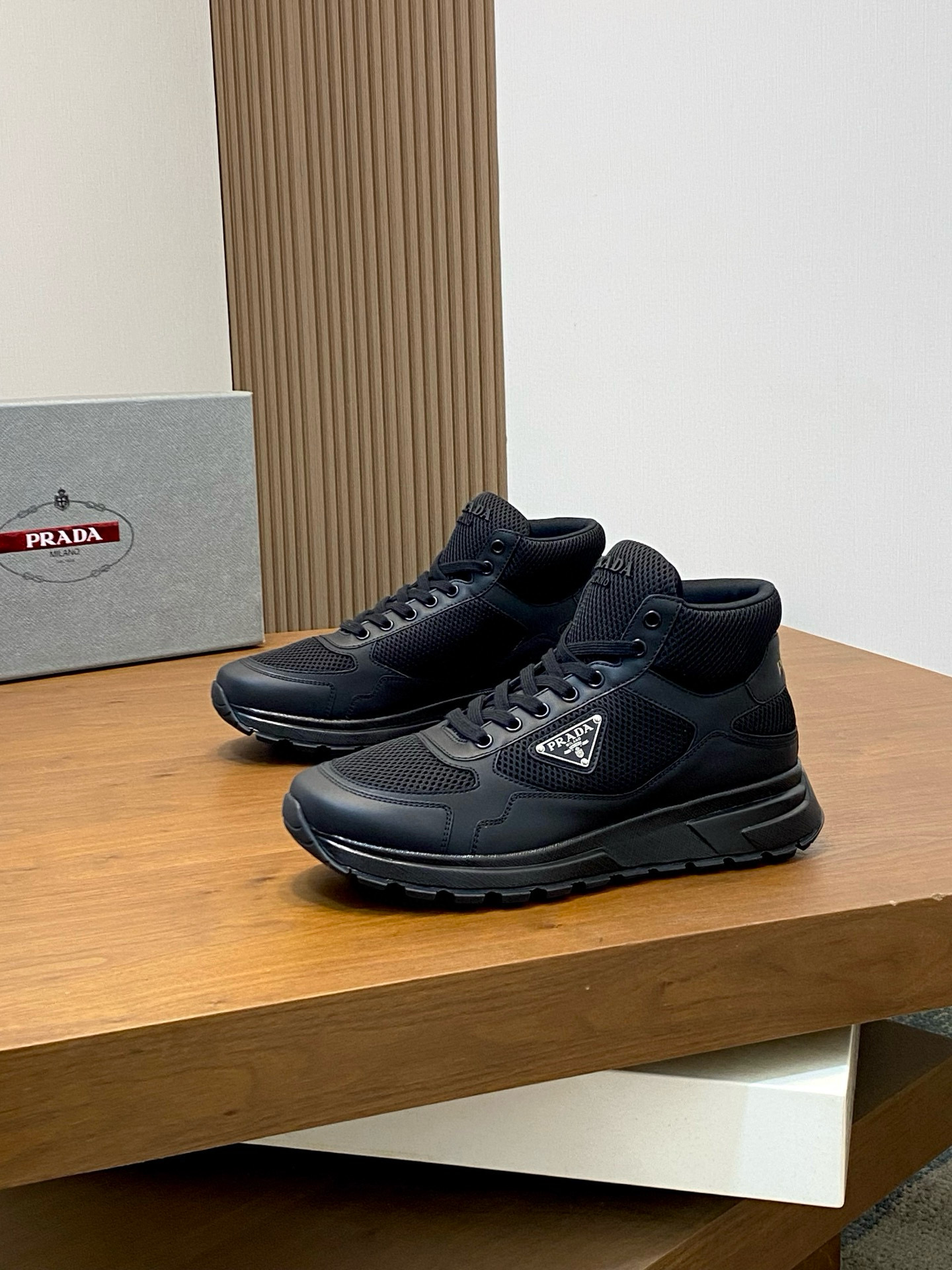 프라다 남자 부츠