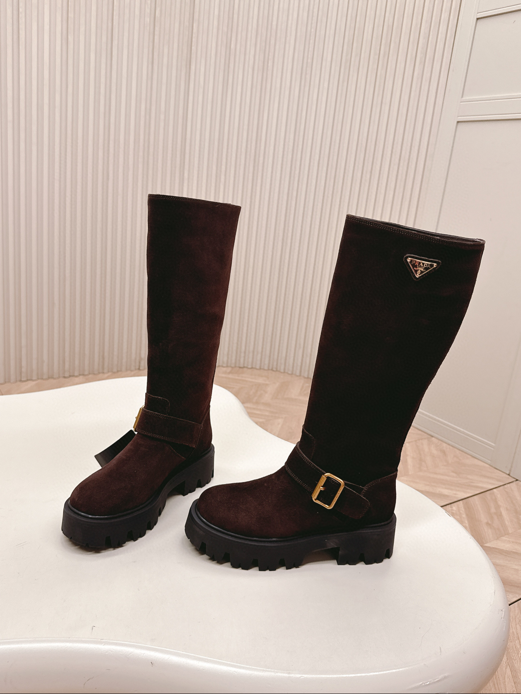 프라다 여자 부츠