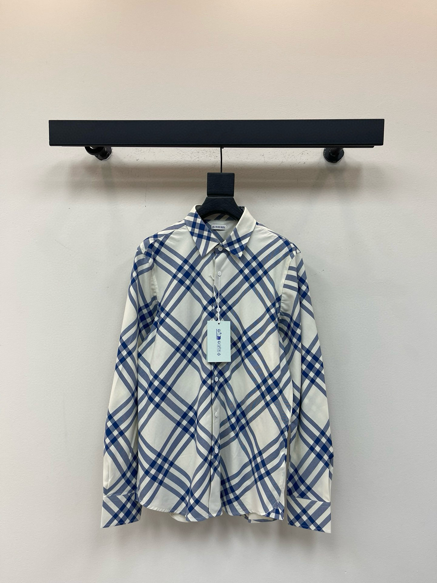 버버리 여자 셔츠