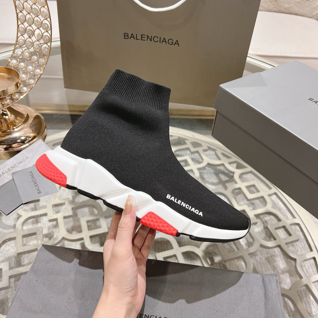 발렌시아가 남여공용 부츠