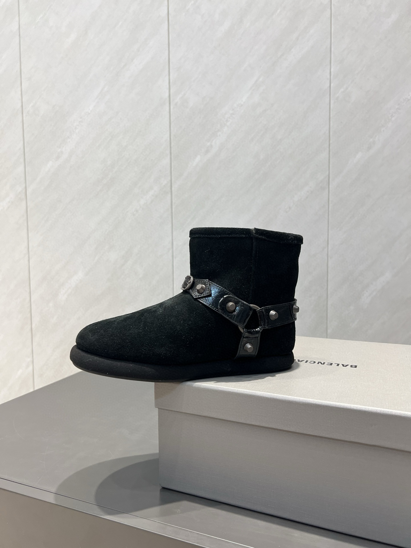 발렌시아가 여자 부츠