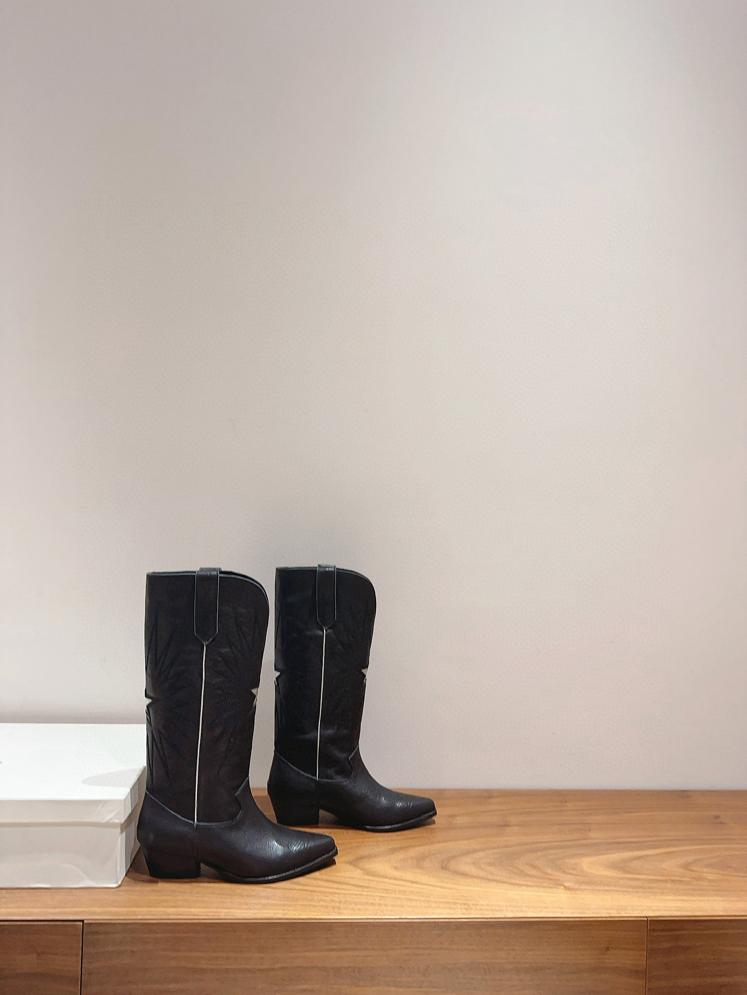 골든구스 4CM 여자 부츠