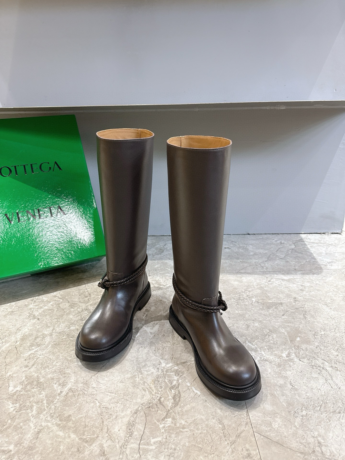 보테가베네타 여자 부츠
