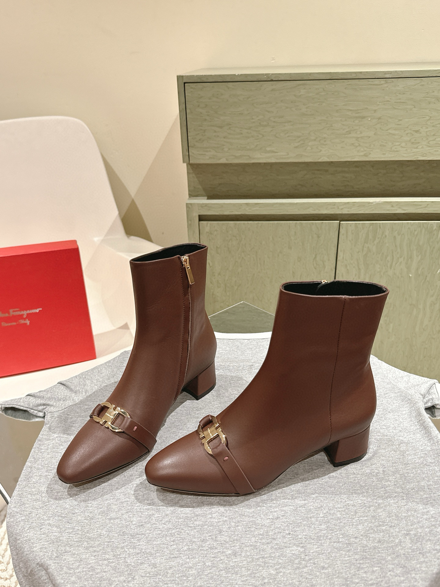 살바토레 페라가모 4.5CM 여자 부츠