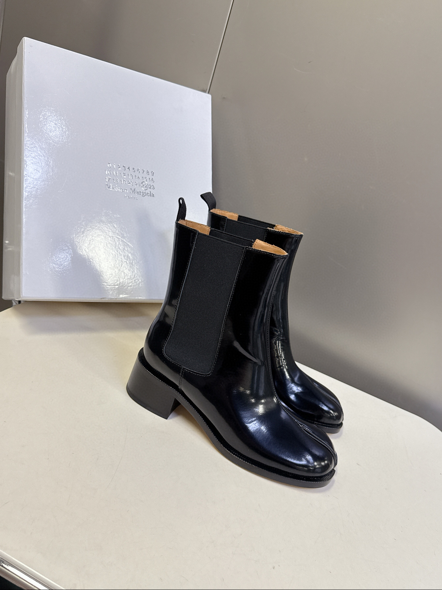 메종 마르지엘라 여자 부츠
