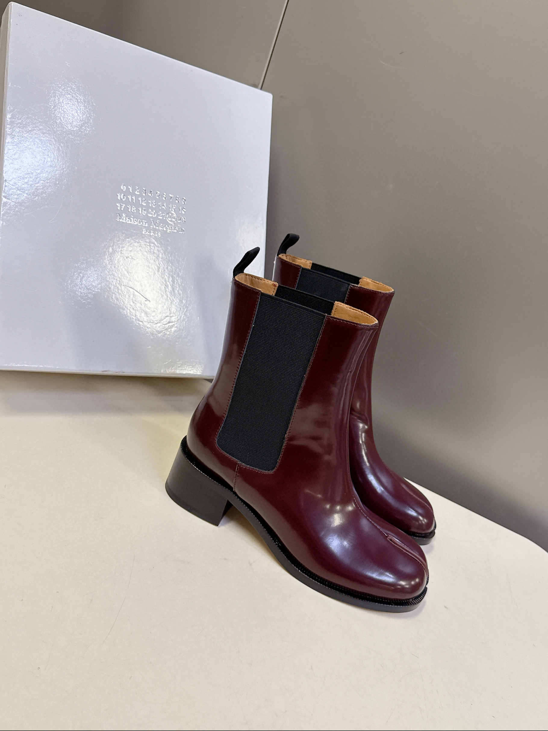 메종 마르지엘라 여자 부츠