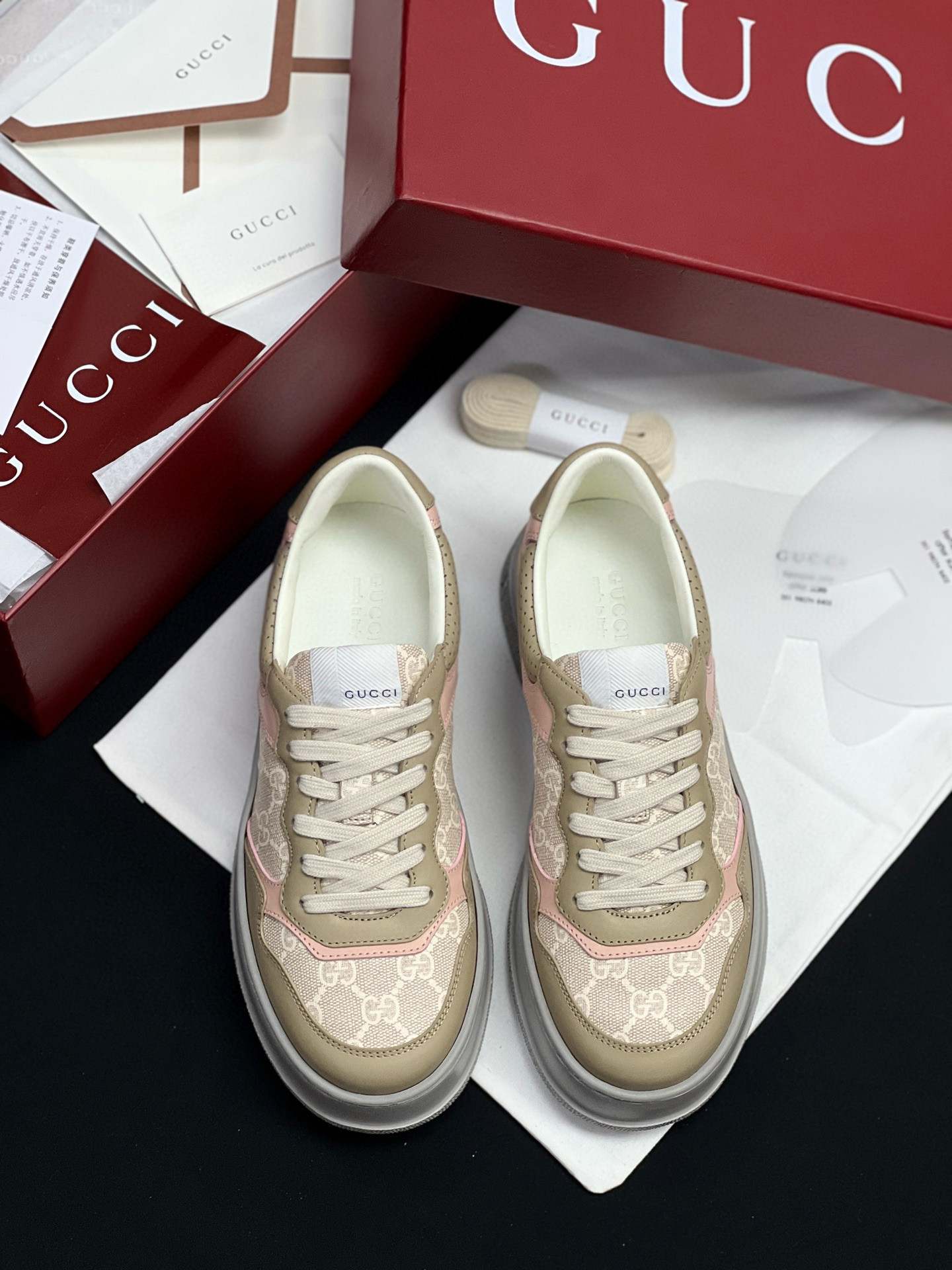 구찌 4cm 남녀공용 신발 운동화 스니커즈