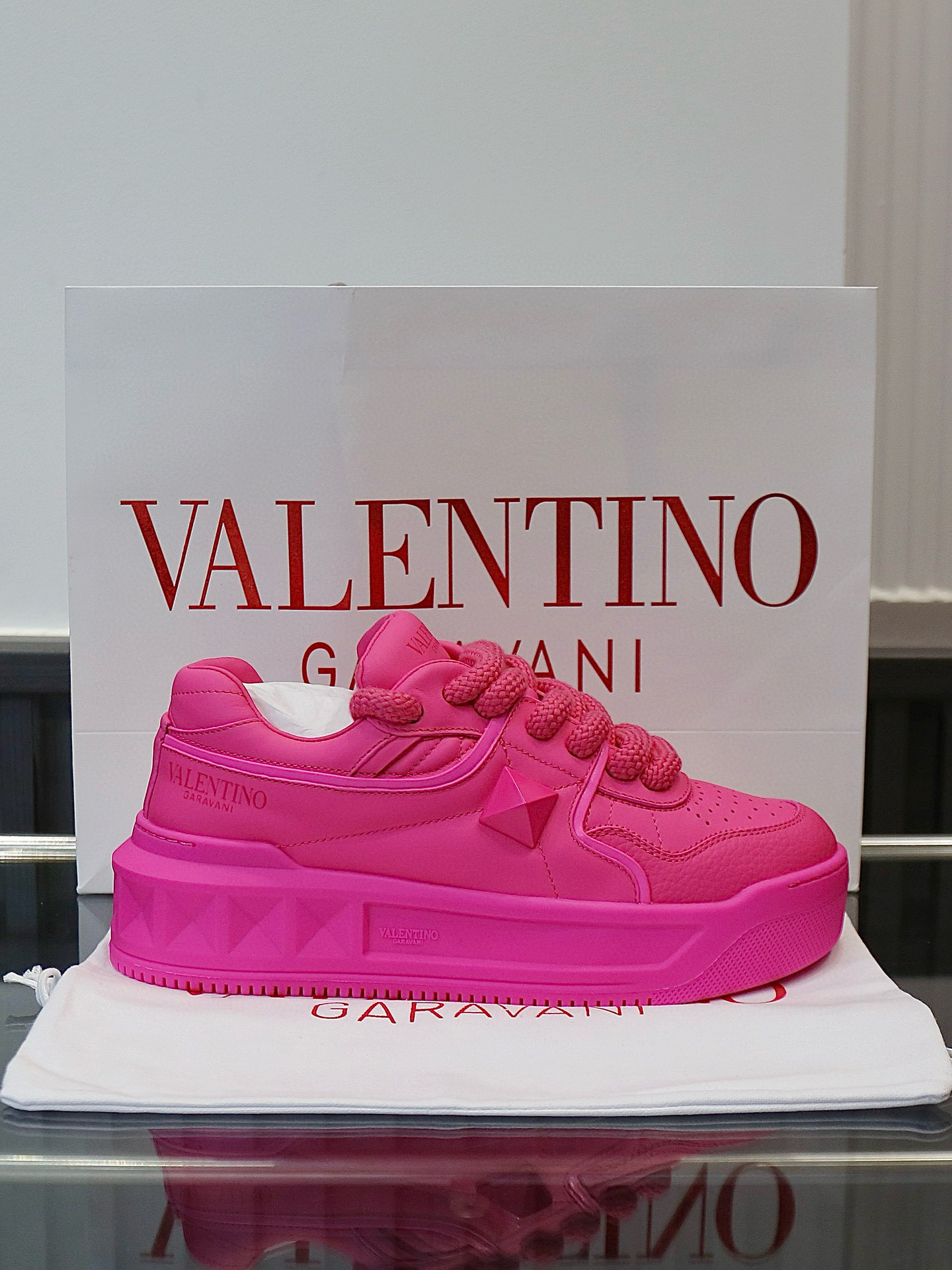 발렌티노 남녀공용 신발 운동화 스니커즈