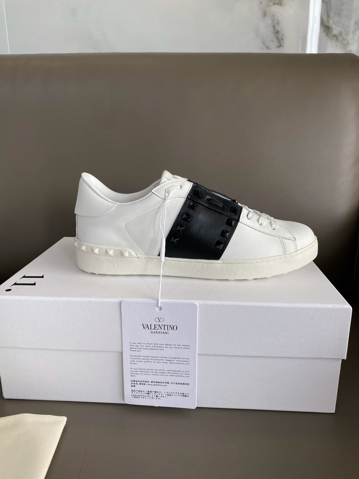 발렌티노 남녀공용 신발 운동화 스니커즈