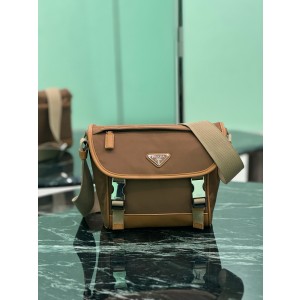 프라다 2vd066 스몰 남자가방