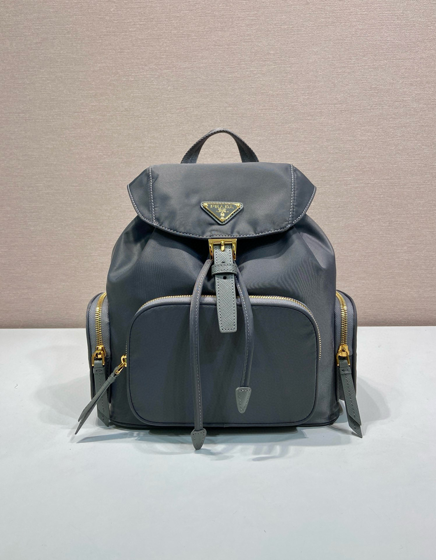 프라다 1BZ081 백팩