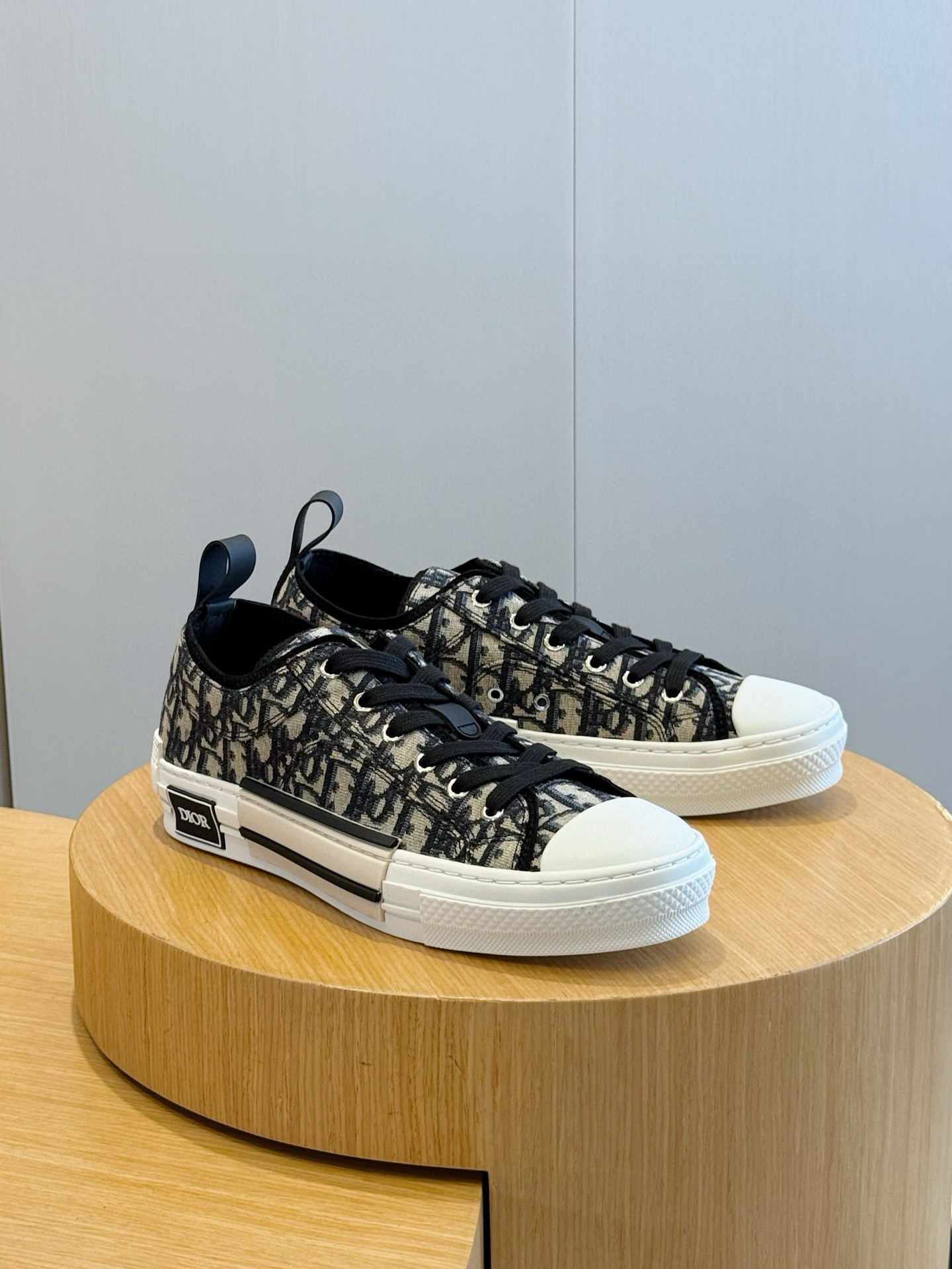 디올 남녀공용 신발 운동화 스니커즈