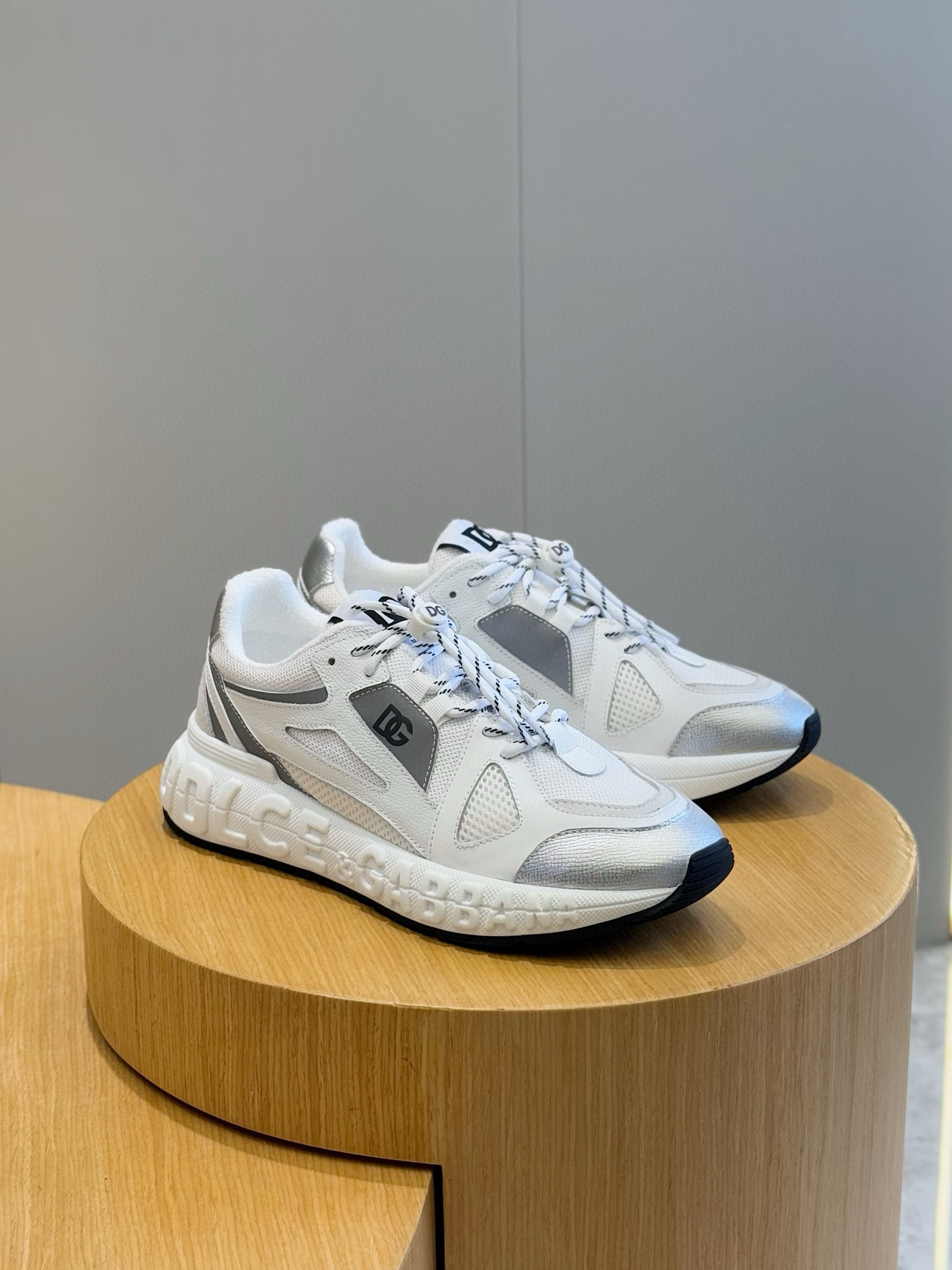 돌체앤가바나 남녀공용 신발 운동화 스니커즈