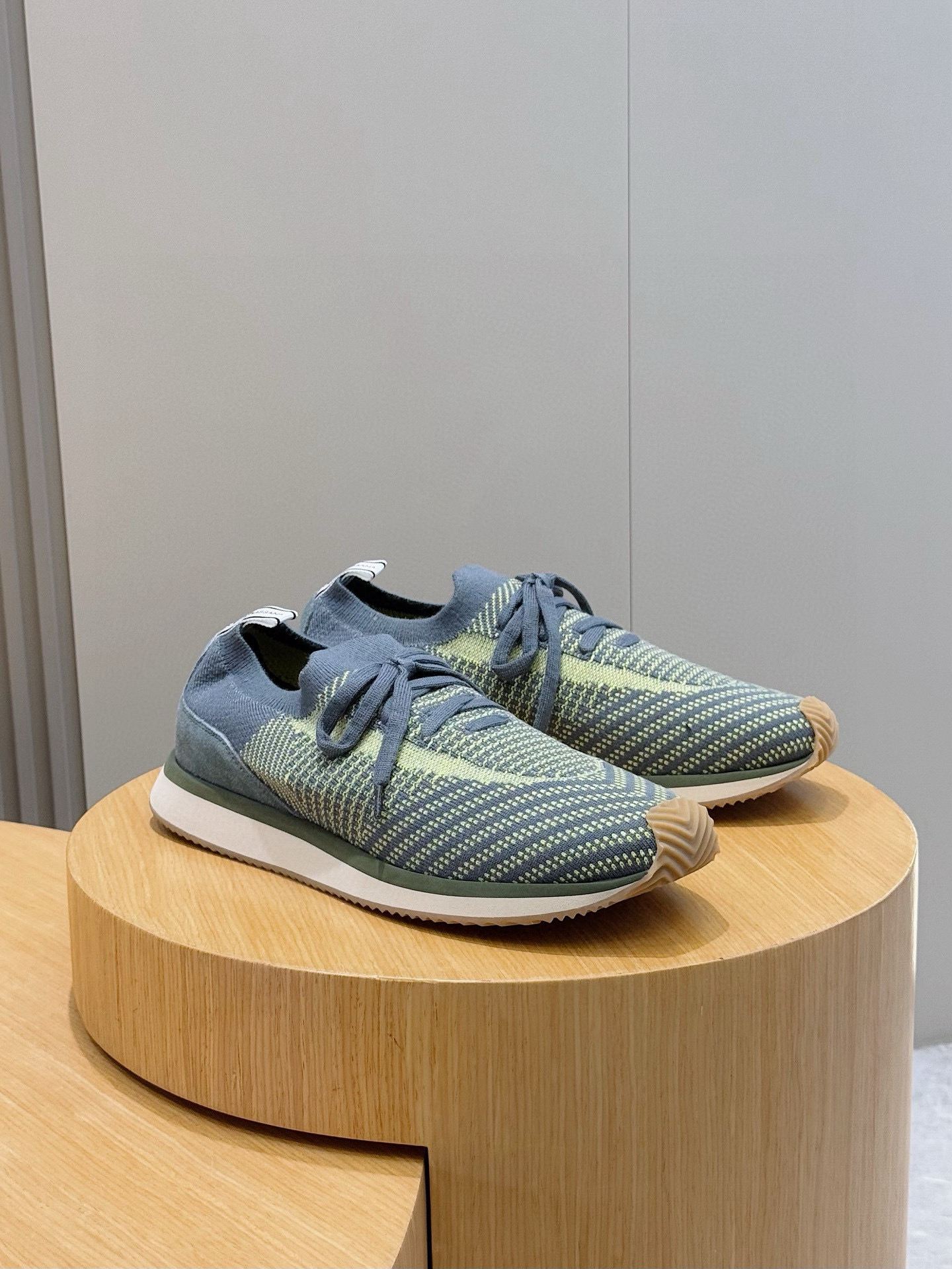 돌체앤가바나 남자 신발 운동화 스니커즈