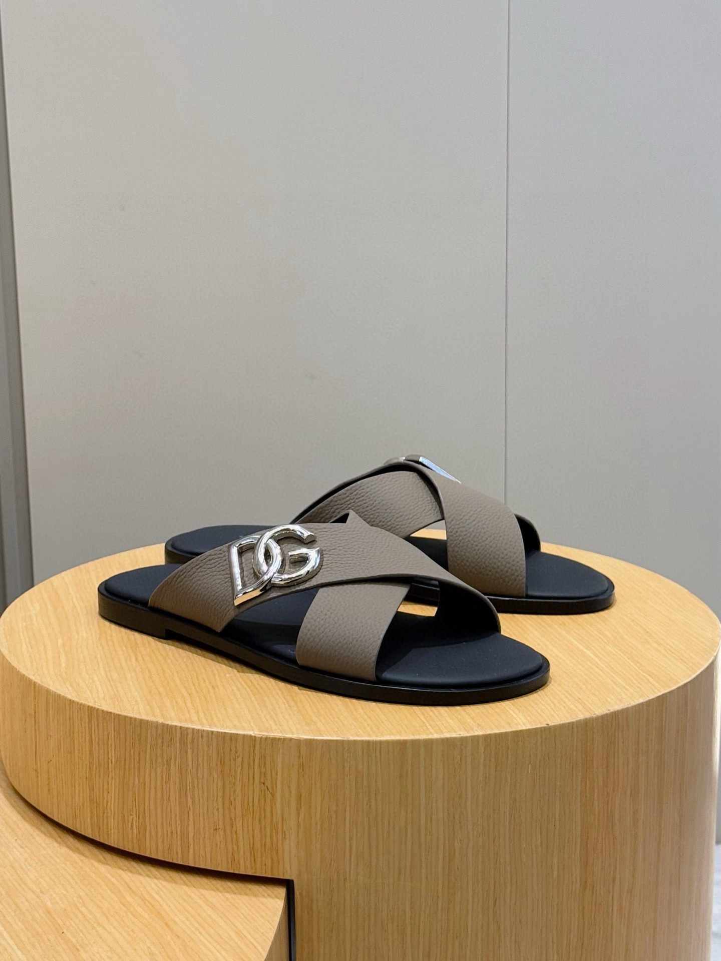 돌체앤가바나 남자 슬리퍼 