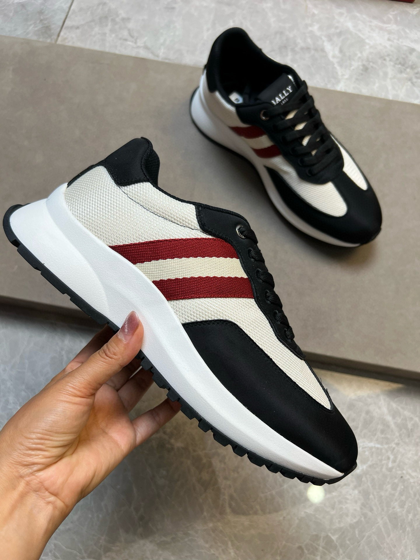 발리 남자 신발 운동화 스니커즈