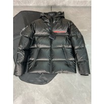 프라다 남녀공용 패딩