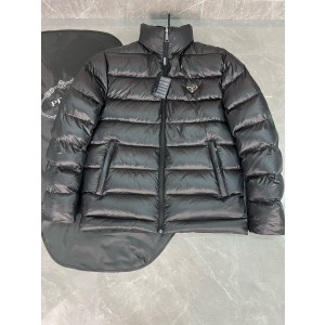 프라다 남녀공용 패딩