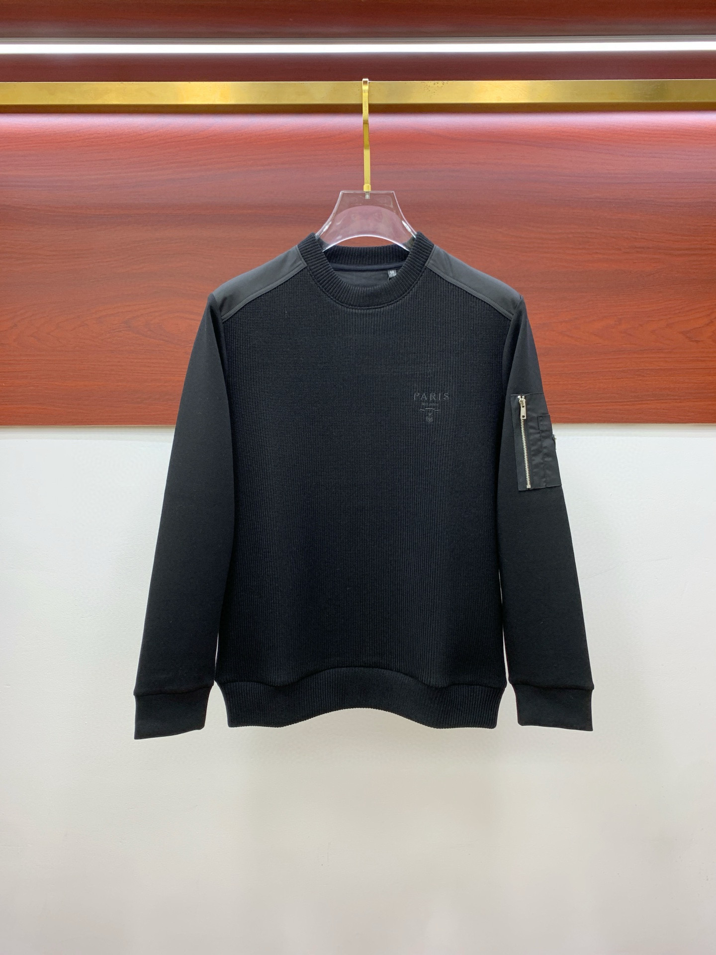 프라다 남자 맨투맨