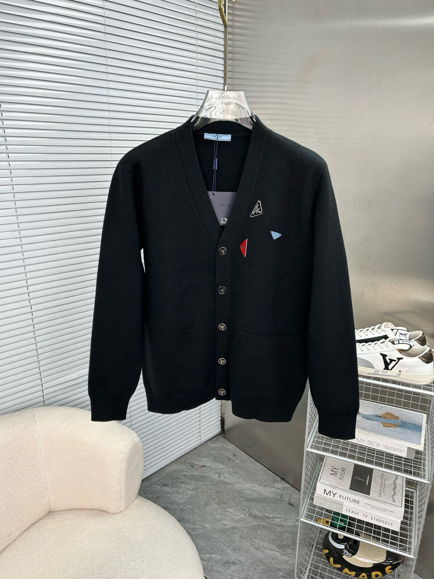 프라다 남자 가디건