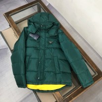 프라다 남자 패딩