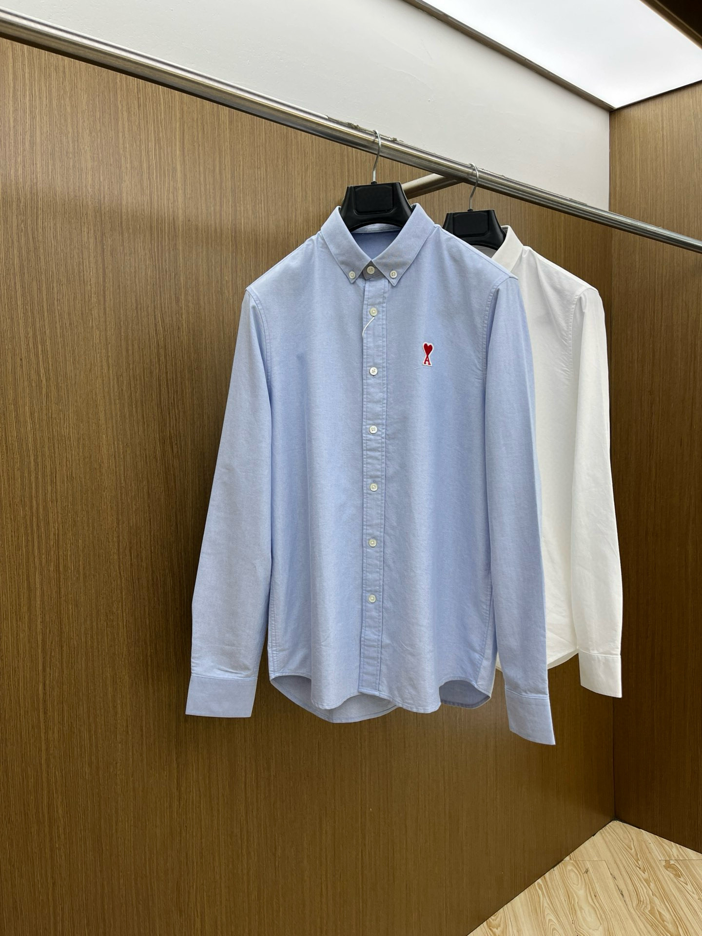 아미 아미리 남녀공용 셔츠