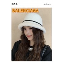 발렌시아가 겨울 모자