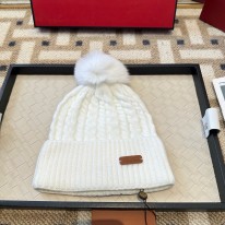 로로피아나 겨울 모자