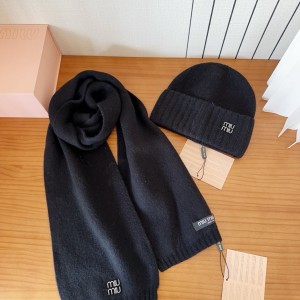 미우미우 겨울 모자 세트