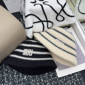 미우미우 겨울 모자