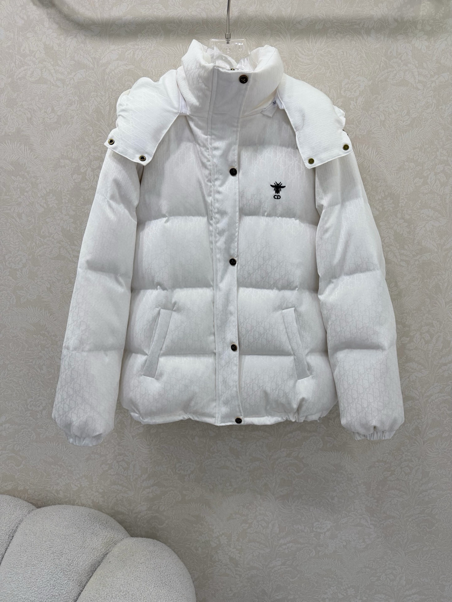 디올 여자 패딩