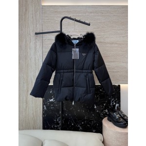 프라다 여자 패딩