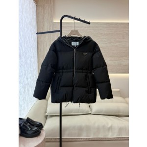 프라다 여자 패딩