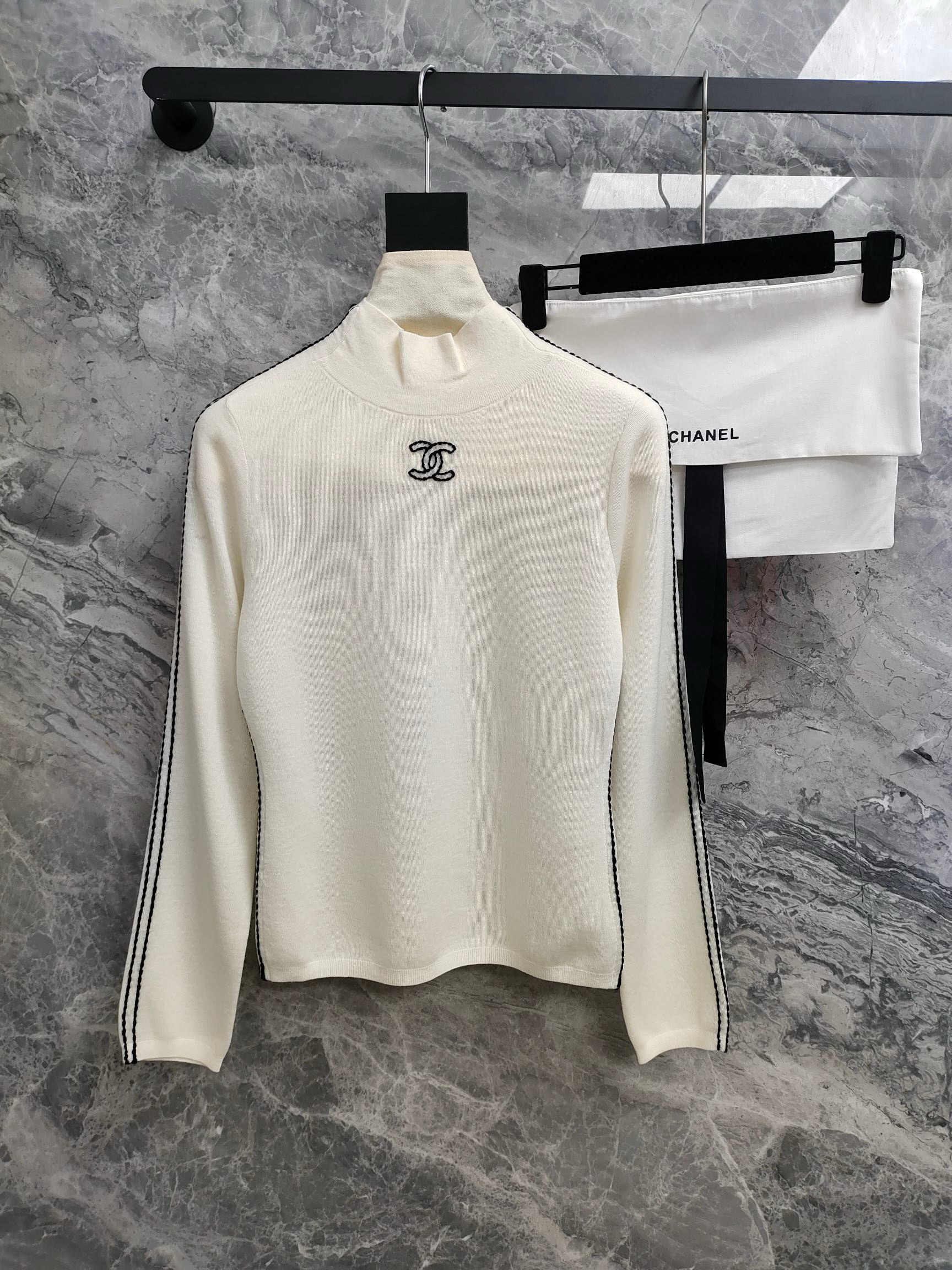 샤넬 여자 후드티 맨투맨