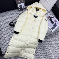 프라다 여자 패딩