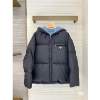 프라다 여자 패딩