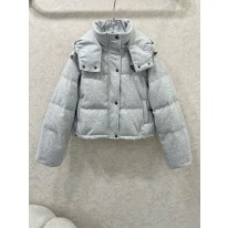 프라다 여자 패딩