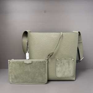 루이비통 M26747 여자가방