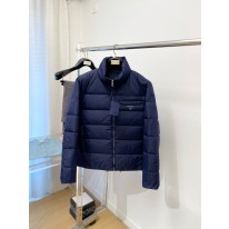 프라다 남자 패딩