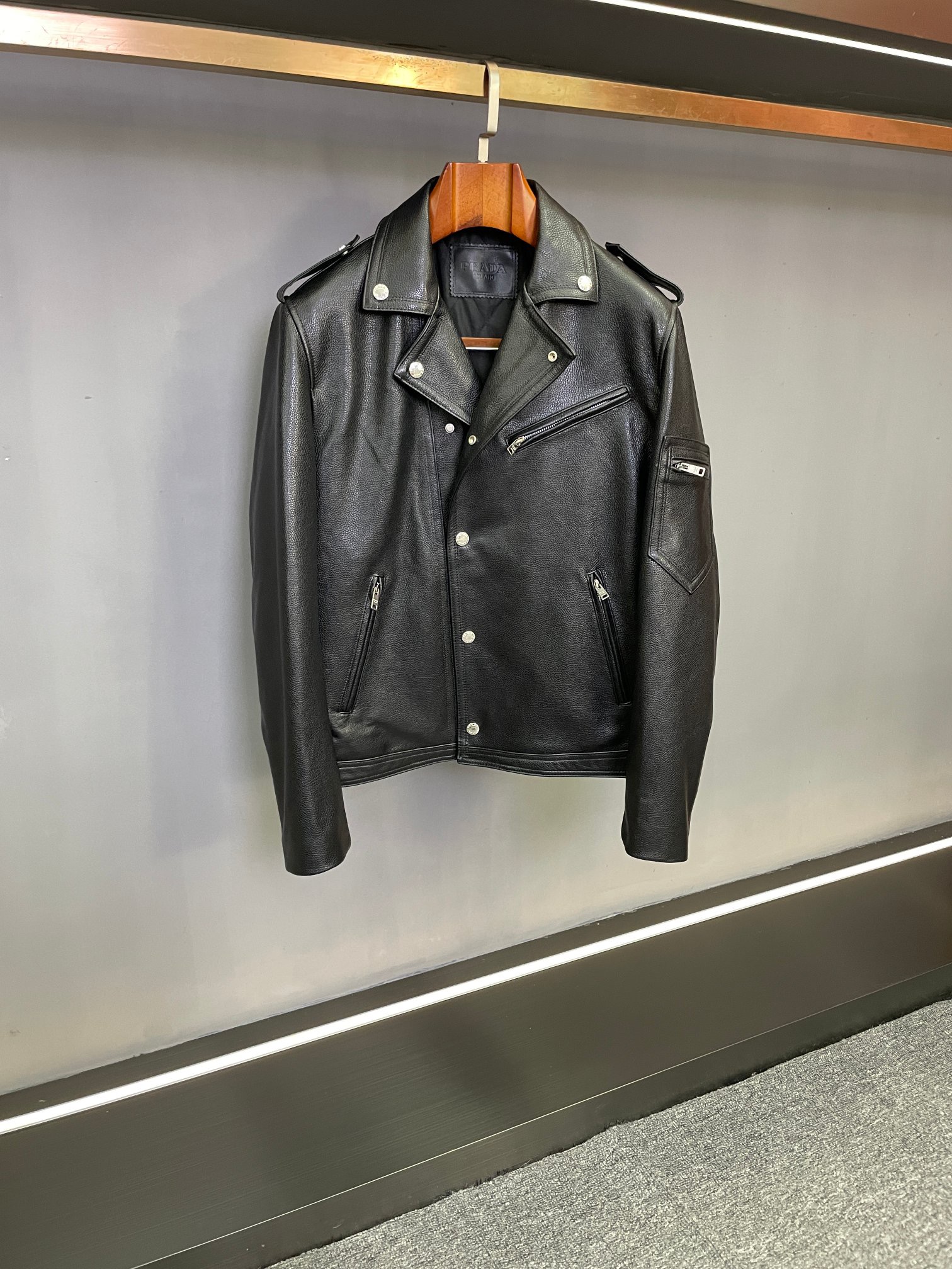 프라다 소가죽 자켓