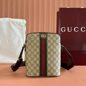 구찌 839103 남자가방