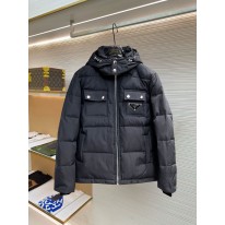 프라다 남자 패딩